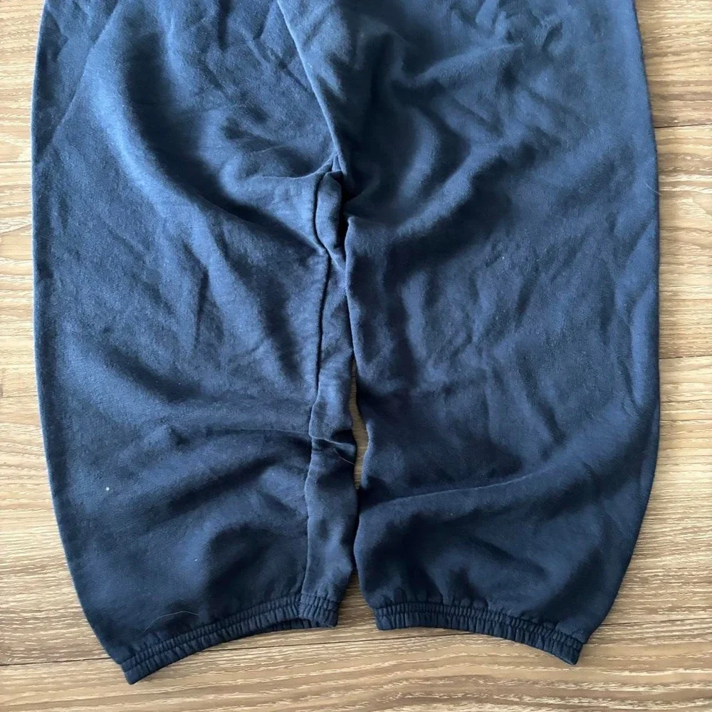 Vintage Y2K/2000s Navy Blue Essential Sweatpants! Fits M